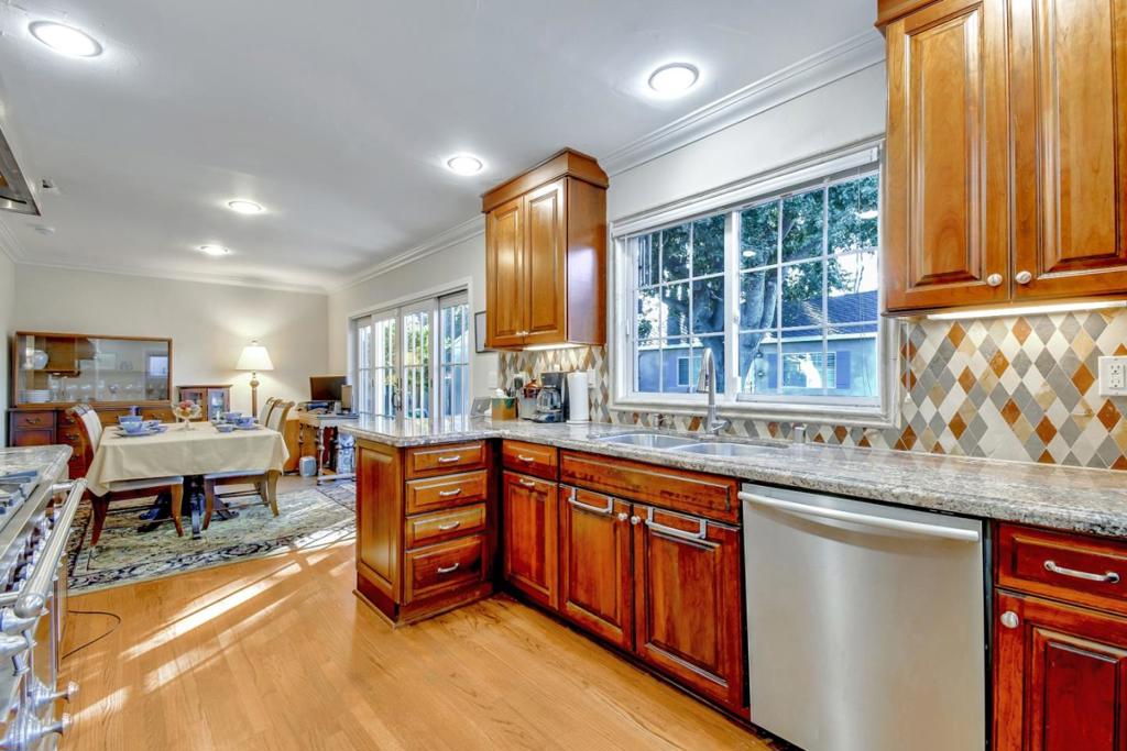 433 Daniel Way, California home-pic-16