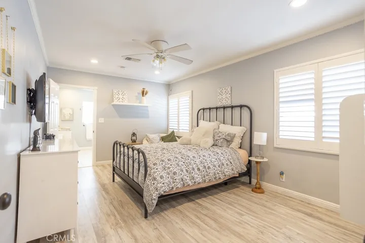 4653 Hackett Avenue, Lakewood, California 90713