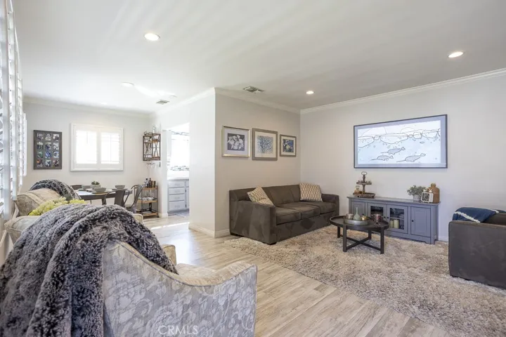 4653 Hackett Avenue, Lakewood, California 90713