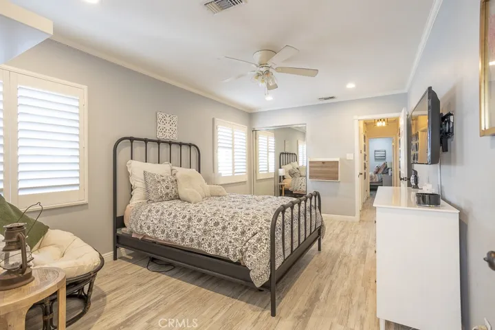 4653 Hackett Avenue, Lakewood, California 90713