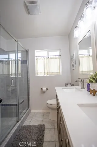 4653 Hackett Avenue, Lakewood, California 90713