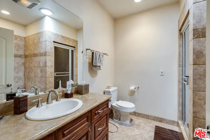 16226 Dickens Street, Encino, California 91436