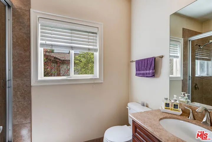 16226 Dickens Street, Encino, California 91436