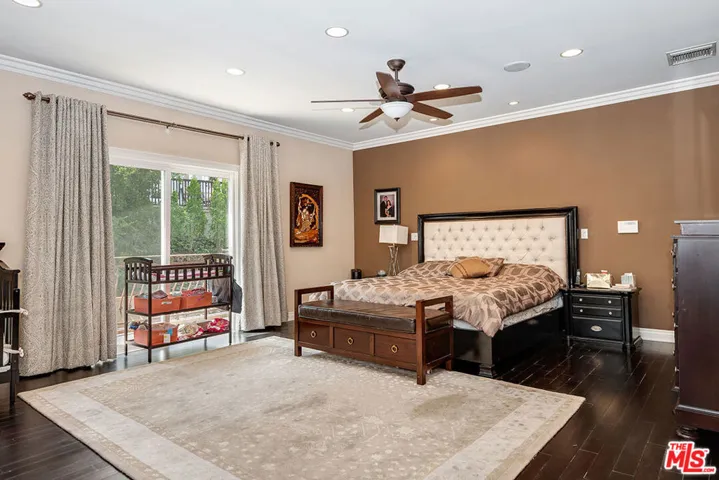 16226 Dickens Street, Encino, California 91436