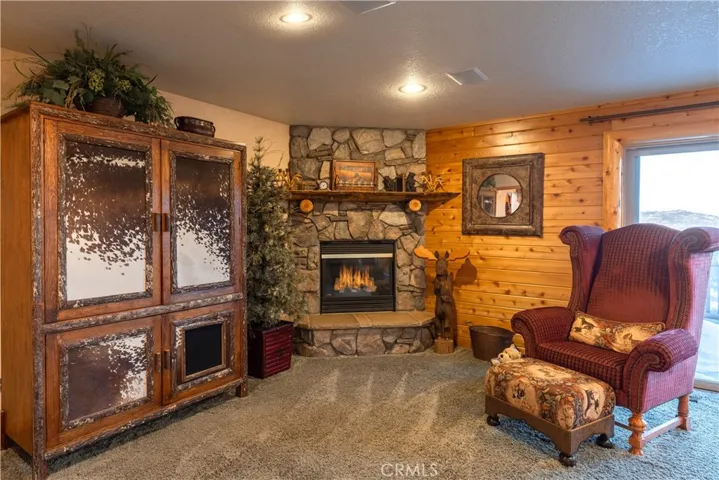 383 Springhill Place, Big Bear, California 92315