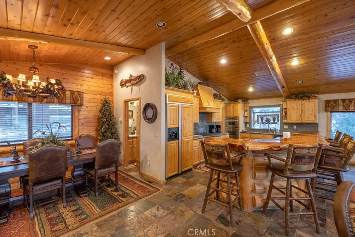 383 Springhill Place, Big Bear, California 92315