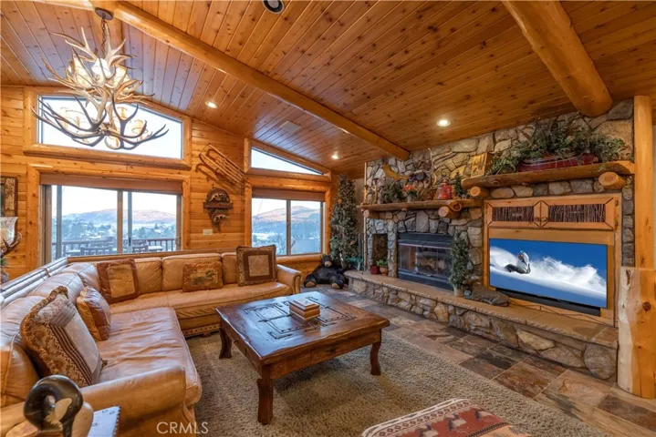 383 Springhill Place, Big Bear, California 92315