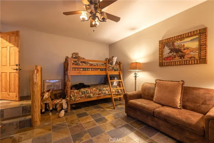 383 Springhill Place, Big Bear, California 92315
