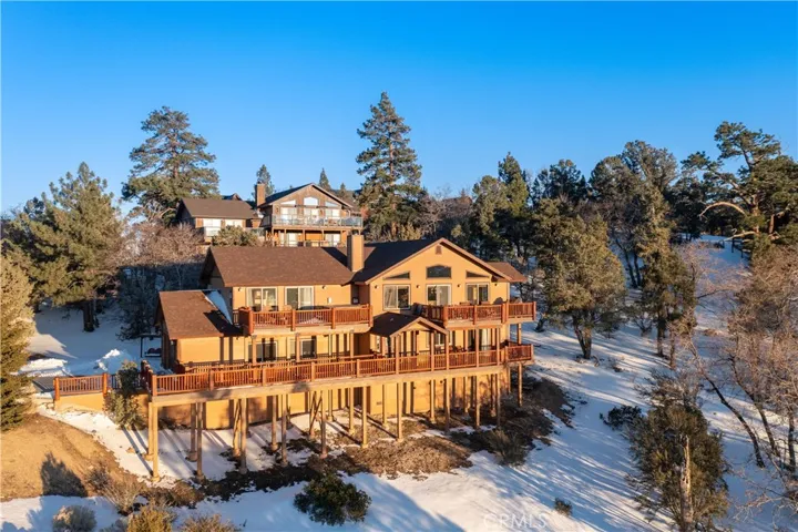 383 Springhill Place, Big Bear, California 92315