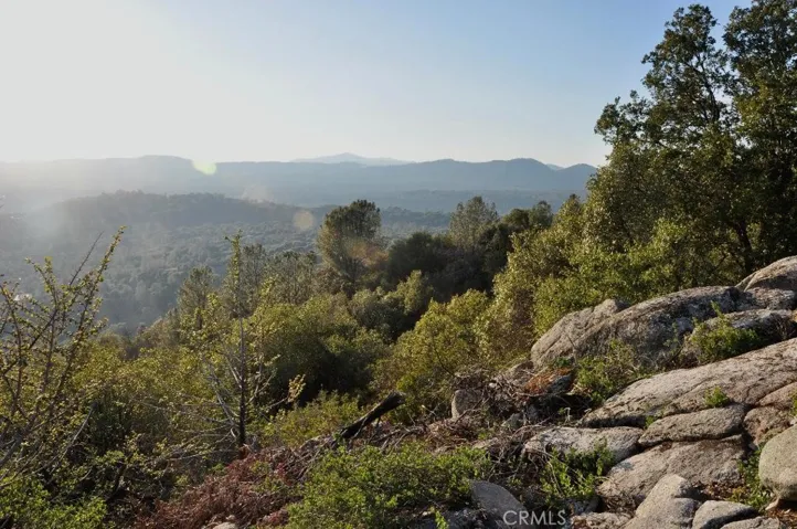 5801 Illilouette Falls Street, Mariposa, California 95338
