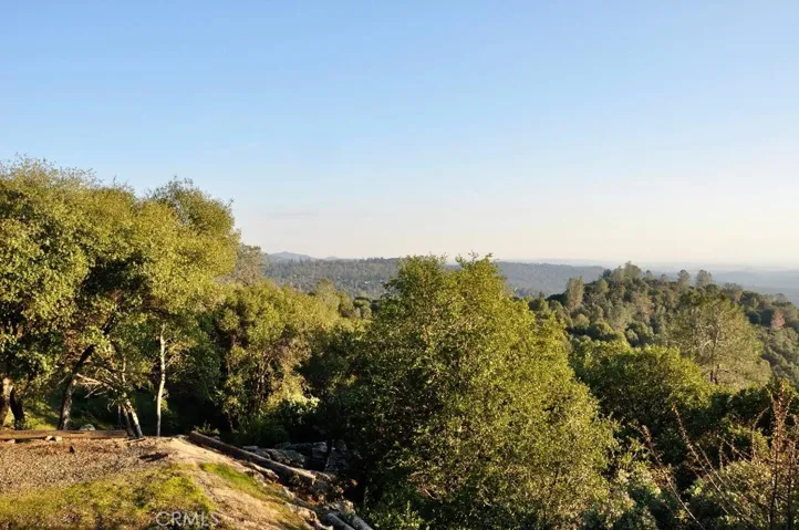 5801 Illilouette Falls Street, Mariposa, California 95338