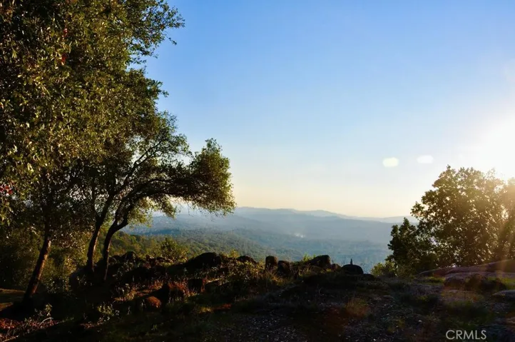 5801 Illilouette Falls Street, Mariposa, California 95338