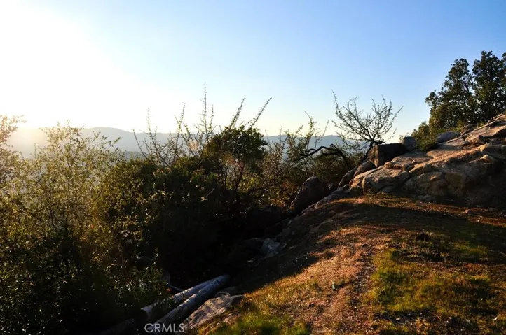 5801 Illilouette Falls Street, Mariposa, California 95338