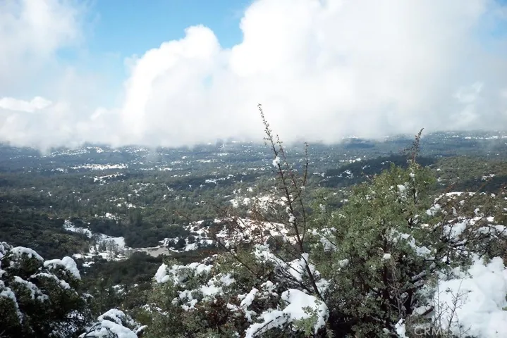 5801 Illilouette Falls Street, Mariposa, California 95338
