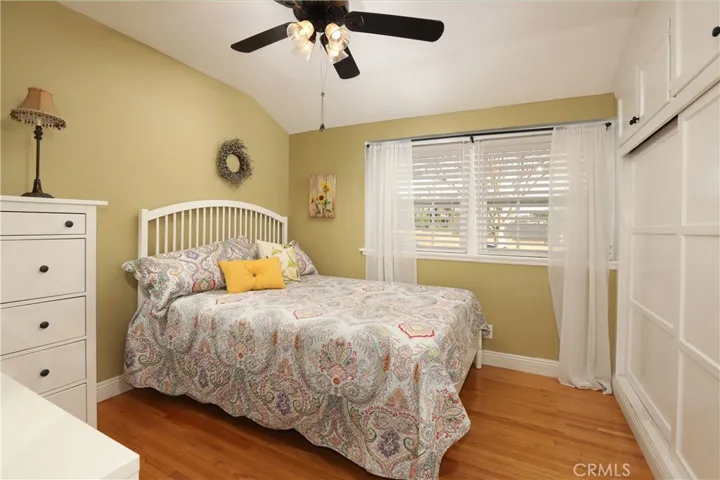 Front Bedroom (1)