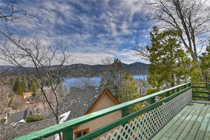 821 Talisman Lane, Lake Arrowhead, California 92352
