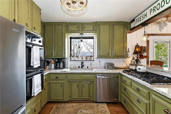 821 Talisman Lane, Lake Arrowhead, California 92352