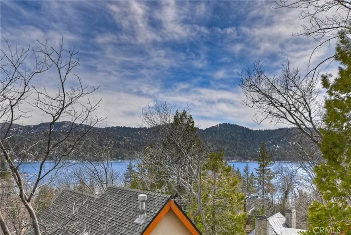 821 Talisman Lane, Lake Arrowhead, California 92352