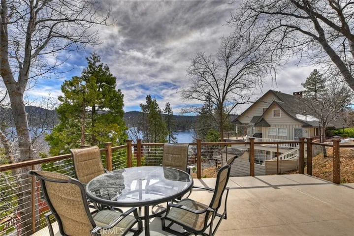 821 Talisman Lane, Lake Arrowhead, California 92352