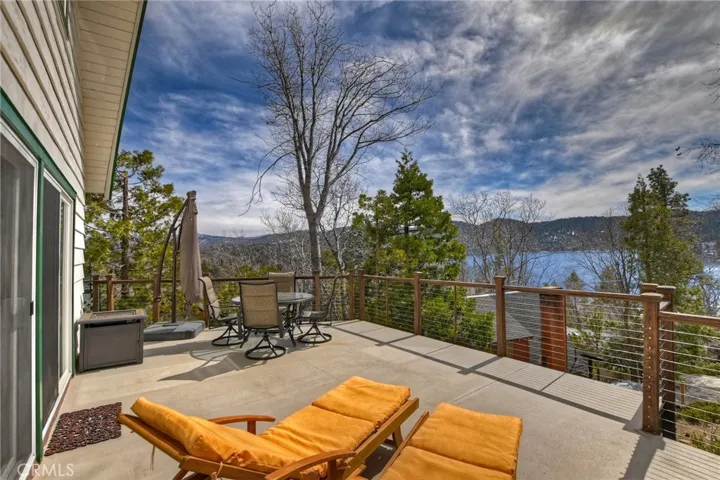 821 Talisman Lane, Lake Arrowhead, California 92352