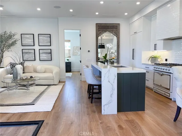 422 1/2 Orchid Avenue, Corona Del Mar, California 92625