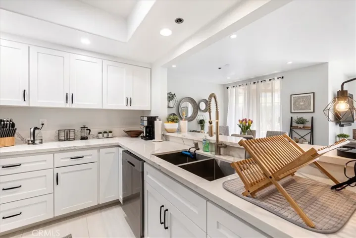 130 The Village 106, Redondo Beach, California 90277
