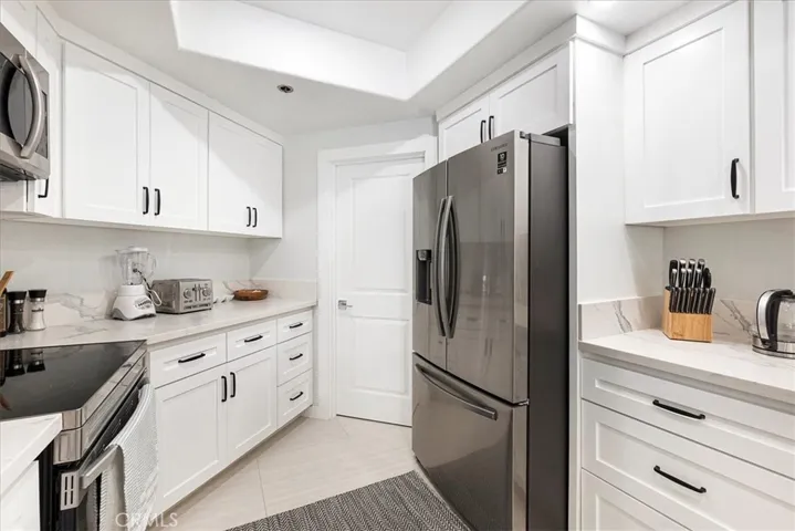 130 The Village 106, Redondo Beach, California 90277