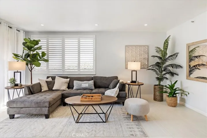 130 The Village 106, Redondo Beach, California 90277