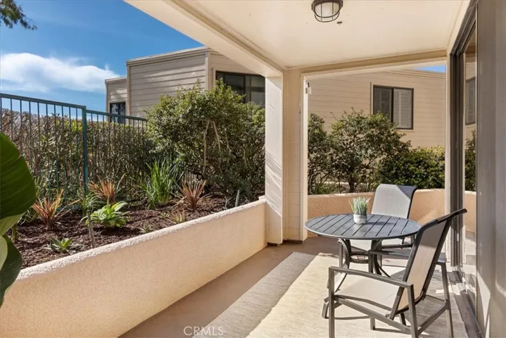 130 The Village 106, Redondo Beach, California 90277