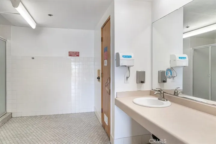 130 The Village 106, Redondo Beach, California 90277