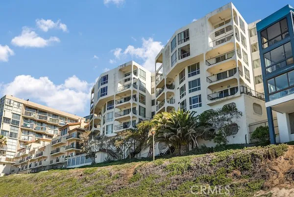 565 Esplanade 316, Redondo Beach, California 90277