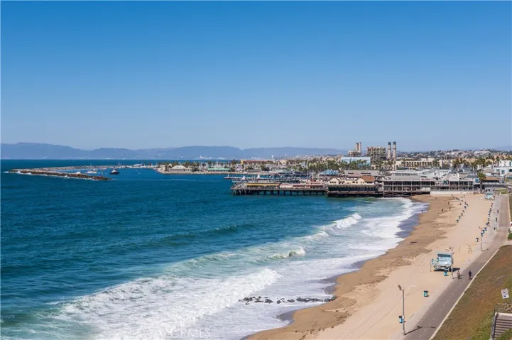 565 Esplanade 316, Redondo Beach, California 90277