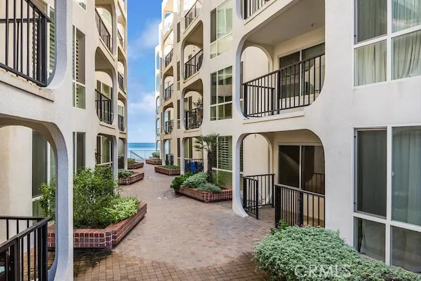 565 Esplanade 316, Redondo Beach, California 90277