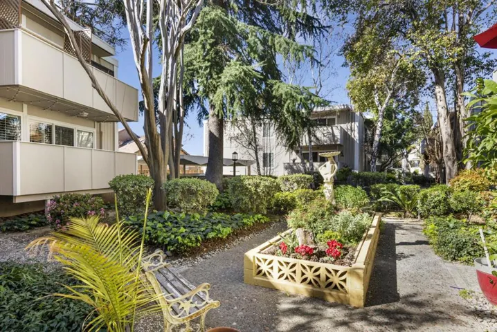 1898 Meridian Avenue 15, San Jose, California 95125
