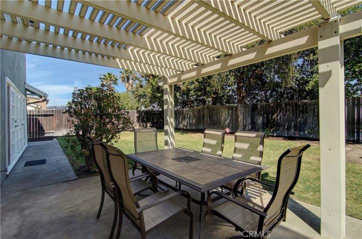 Huge rear yard has plenty of room for kids, pets, pool, garden or sport court.