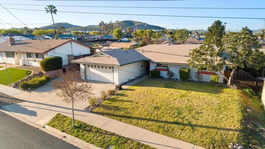 8810 Rumson Drive, Santee, California 92071