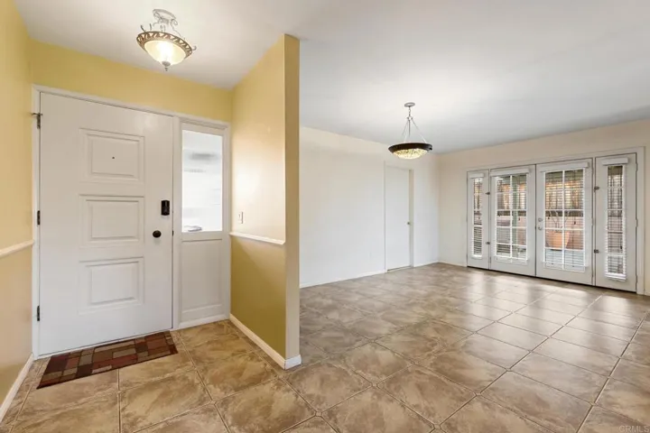 8810 Rumson Drive, Santee, California 92071