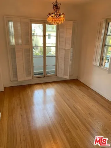 7970 Blackburn Avenue, Los Angeles, California 90048