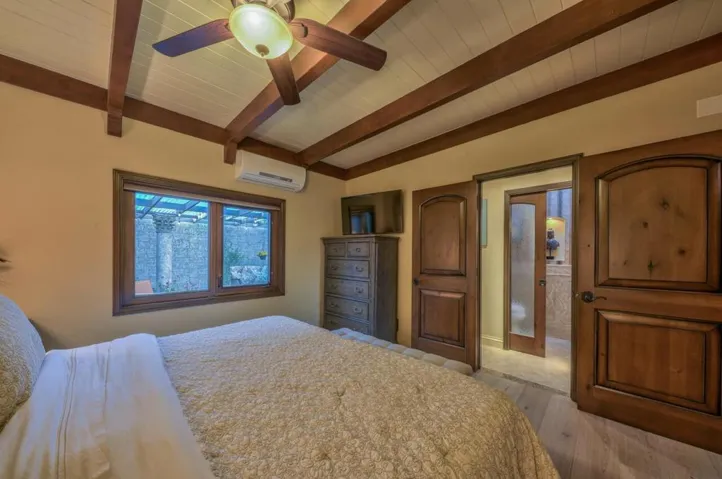 1583 Del Monte Boulevard, None, California 93955