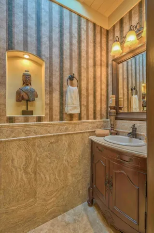 1583 Del Monte Boulevard, None, California 93955
