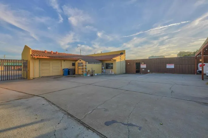 1583 Del Monte Boulevard, None, California 93955