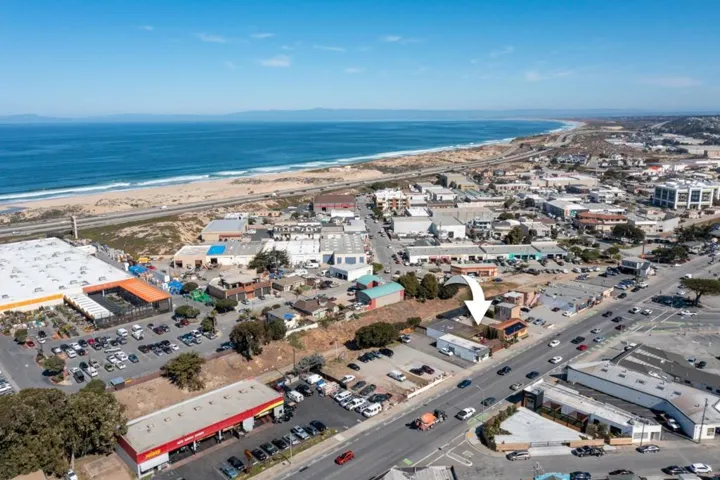 1583 Del Monte Boulevard, None, California 93955