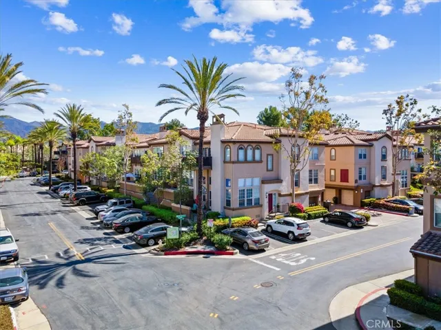 18 Montana Del Lago Drive, Rancho Santa Margarita, California 92688