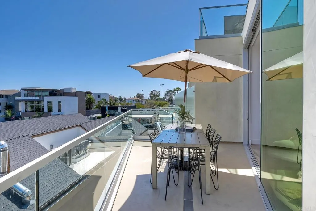 2646 State Street Unit D, Carlsbad, California 92008 home-pic-31