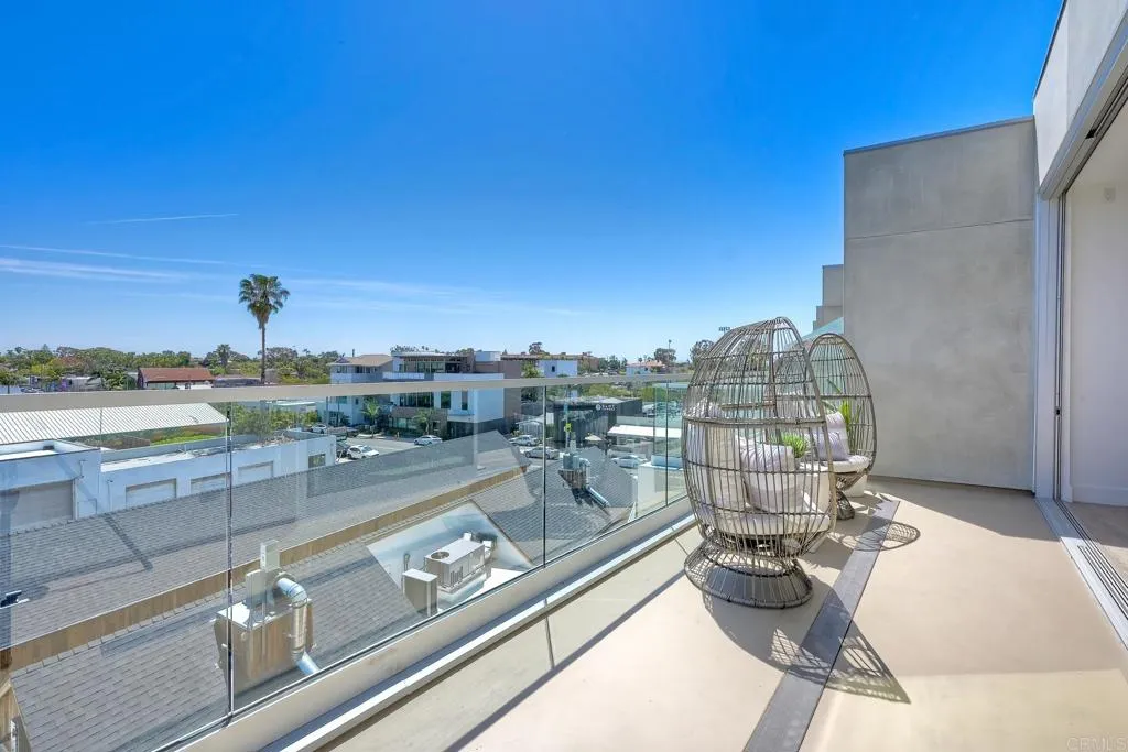 2646 State Street Unit D, Carlsbad, California 92008 home-pic-7