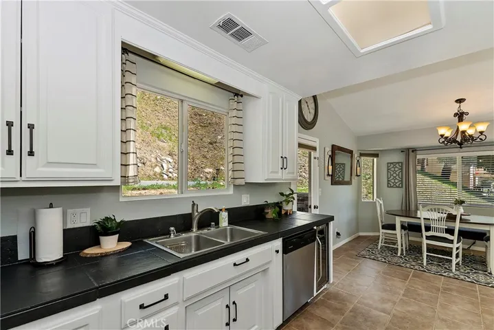 22358 Glenwood Drive, Crestline, California 92325