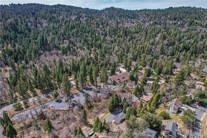 22358 Glenwood Drive, Crestline, California 92325