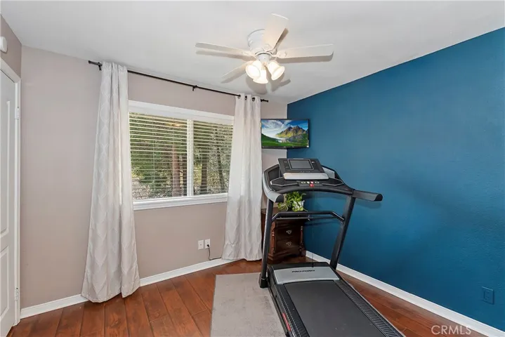 22358 Glenwood Drive, Crestline, California 92325