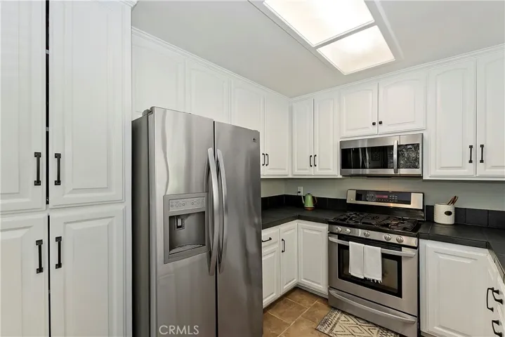 22358 Glenwood Drive, Crestline, California 92325