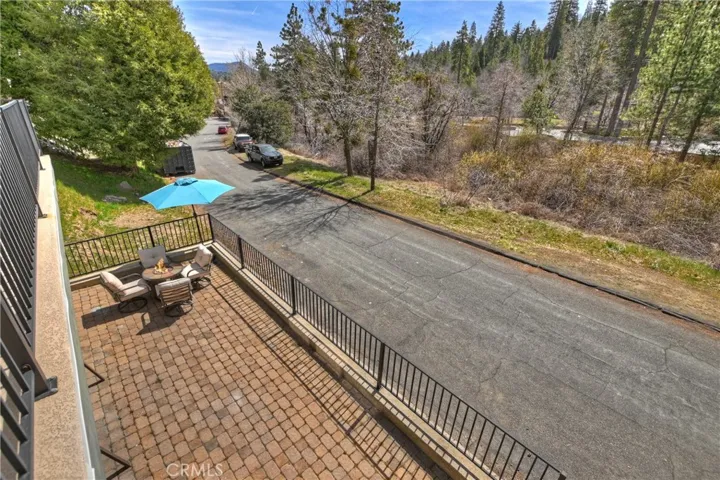 22358 Glenwood Drive, Crestline, California 92325